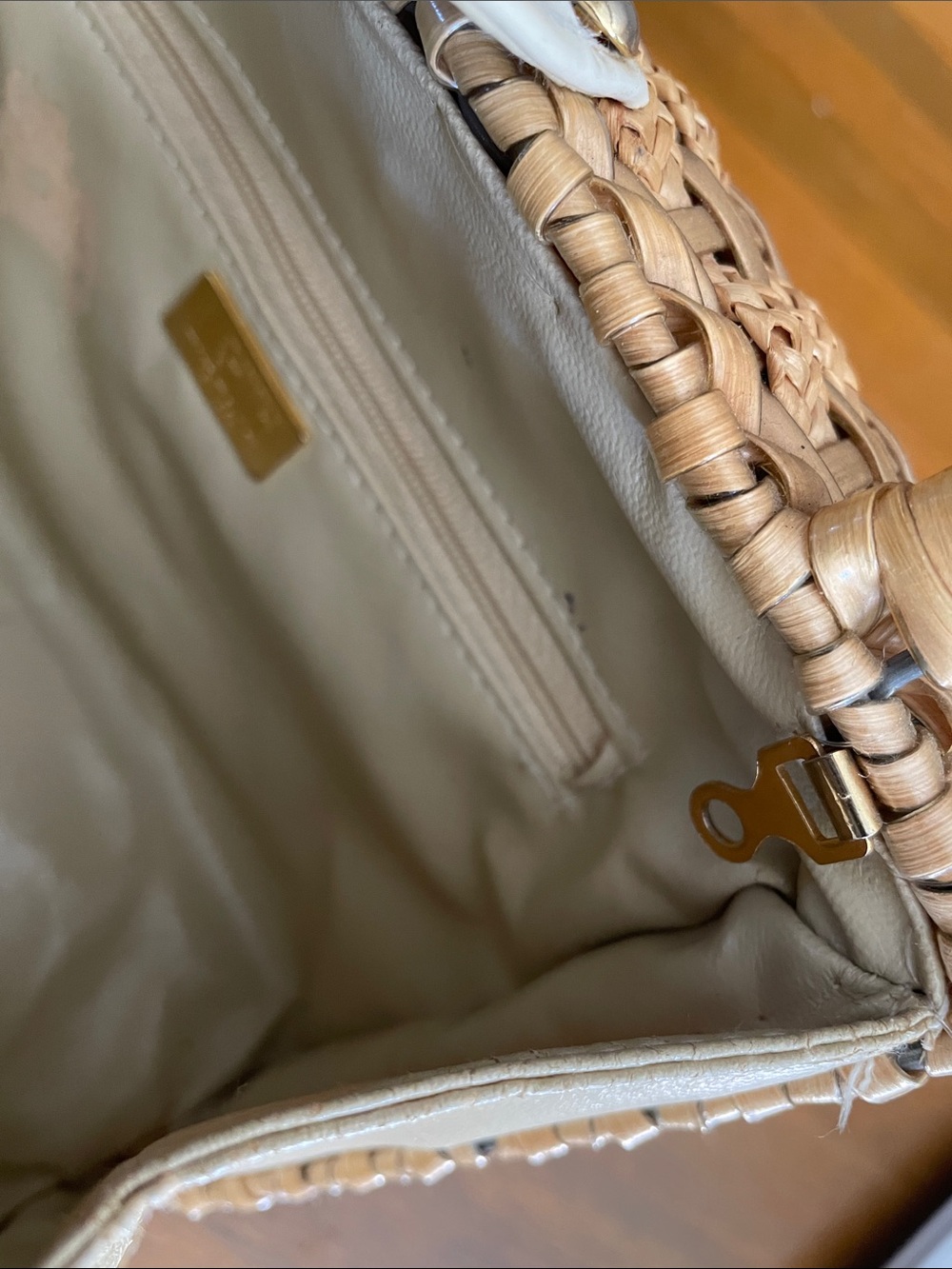 Lisette New York vintage wicker purse - Picture 6 of 7